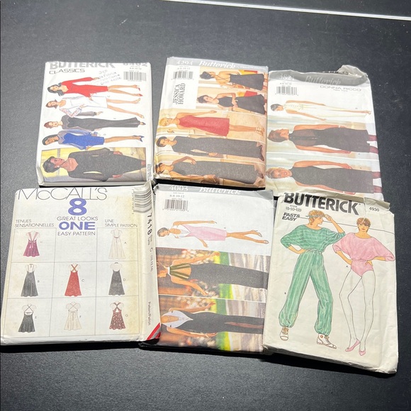 Vintage Sewing Pattern Collection - Picture 2 of 6
